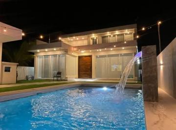Casa de 4 habitaciones, Santa Elena · Casa de Venta en Ayangue con Vista Al Mar