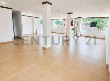 Oficina comercial · 101m² · 7 Estacionamientos · Local Comercial de 101 m² de Renta en La Armenia 2 Valle de Los Chillos