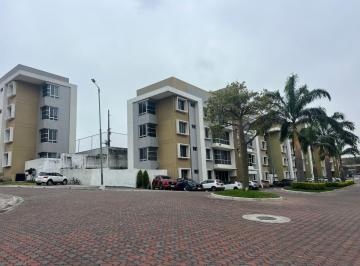 Departamento de 3 habitaciones, Guayaquil · Se Vende Dpto. Full Equipado en Bosques de Los Ceibos con Ascensor