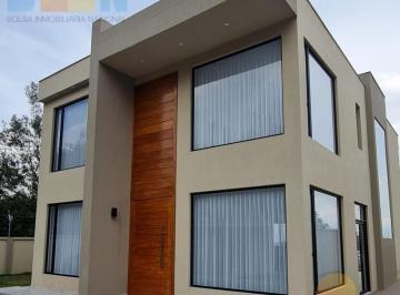 Casa · 400m² · 3 Habitaciones · 4 Estacionamientos · Casa en Nayón - Tanda Sector Inchapicho, Conjunto, Seguridad