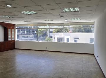 Oficina comercial · 66m² · 1 Estacionamiento · Oficina Renta