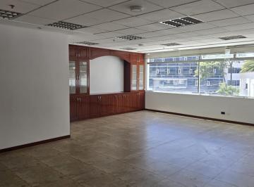 Oficina comercial · 66m² · 1 Estacionamiento · Oficina Renta