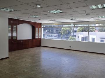 Oficina comercial · 66m² · 1 Estacionamiento · Oficina Renta