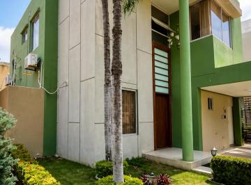 Casa de 4 habitaciones, Guayaquil · Oportunidad! Via a La Costa $185.000/ Aiditadiaz Cbr