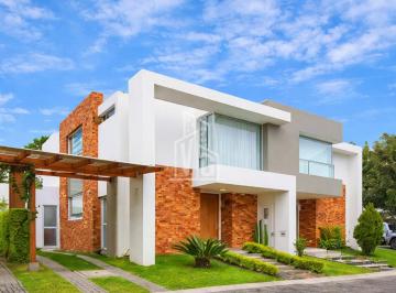 Casa de 3 habitaciones, Quito · Casa Moderna y Funcional en Excelente Ubicacion