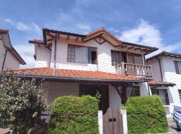 Casa de 2 habitaciones, Quito · Venta Casa Tipo Hacienda en Playa Chica | Valle de Los Chillos | Cerca San Luis Shopping