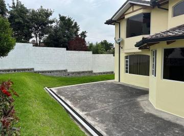 Casa de 3 habitaciones, Quito · Venta Casa Independiente, 366 m² Construcción, San Juan de Cumbayá
