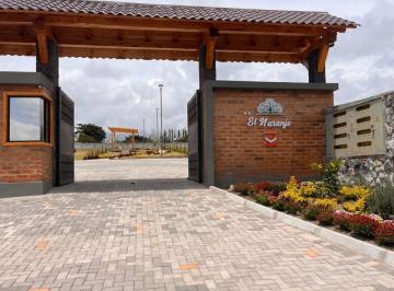 Terreno / Lote · 800m² · Terreno en Venta en Urbanización El Naranjo – Urcuquí, Imbabura