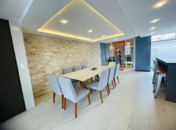 Casa de 3 habitaciones, Quito · Casa con 3 Recámaras en Venta, 226 m² en Cumbayá