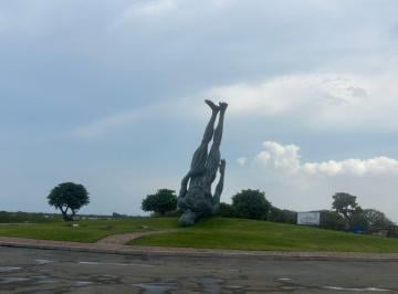 Oficina comercial , Guayaquil · Oficina Venta Nuevo Samborondon Edificio Tempus 244.27 m con 6 Parqueos Vista Al Río y a La Plaza