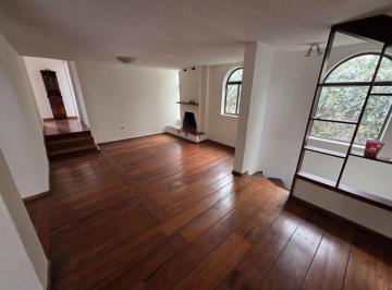 Casa de 7 habitaciones, Quito · Granda Centeno, Hermosa Casa en Venta, 394 m²