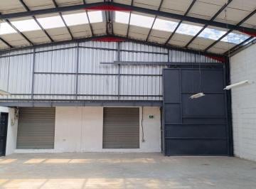 Bodega-Galpón , Quito · Casa con Galpon Bodega de Arriendo Sector Llano Grande