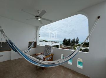 Casa de 4 habitaciones, Santa Elena · Se Vende y Alquila Hermosa Casa con Piscina en Urbanización Capaés