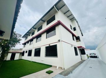Edificio-Hotel-Fabrica , Quito · Propiedad Comercial en Venta