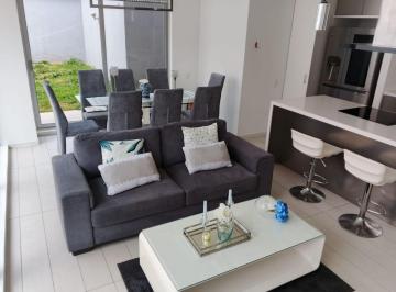 Departamento de 3 habitaciones, Quito · Rento Exclusivo Dpto. Amoblado, 3 Habitaciones con Patio. Sector Cumbayá