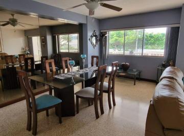 Departamento de 3 habitaciones, Salinas · Vendo Deparatamento Amoblado en Salinas. Santa Elena
