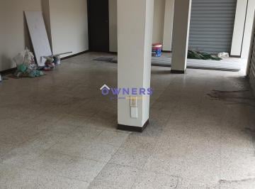 Local comercial · 64m² · 1 Estacionamiento · Alquiler Local Comercial Esquinero Sauces 7 (Mr)