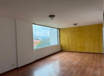 Departamento de 3 habitaciones, Quito · Departamento de 109 m² con 3 Dorm. en Venta en Granda Centeno