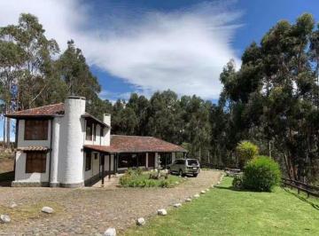 Hacienda-Quinta de 3 habitaciones, Cayambe · Hermosa Quinta Cayambe 4,5 Ha