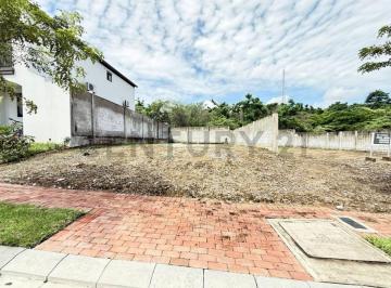 Terreno / Lote · 224m² · Terreno Medianero 224 m² en Venta Urbanización Costa Sol - Vía a La Costa