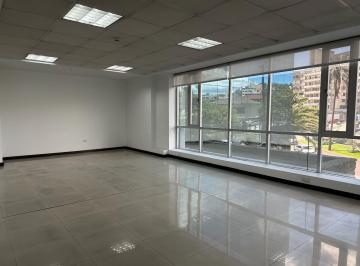 Oficina comercial · 49m² · 1 Estacionamiento · Oficina en Renta Sector 12 de Octubre y Coruña, 49 m²