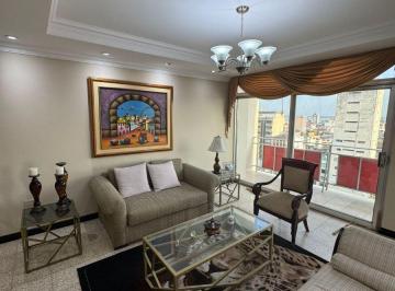 Departamento de 3 habitaciones, Guayaquil · Departamento Remodelado con Parqueo y Ascensor - 9 de Octubre, Centro de Gye