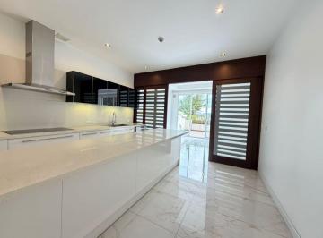 Departamento de 3 habitaciones, Quito · Arriendo Departamento de Lujo Moderno - Sector Quito Tenis