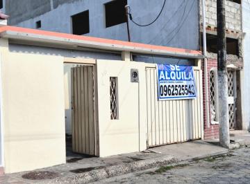 Casa de 2 habitaciones, Guayaquil · Alquilo Villa en Samanes 4, Conjunto Privado, Guardianía 24 Horas, Cerca Av Isidro Ayora, Taurus