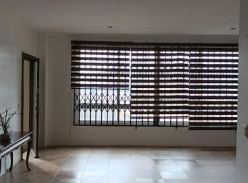 Departamento de 2 habitaciones, Guayaquil · Lomas de Urdesa Vendo Departamento Elegante, 2 Dorm. con Opción a 3 Luminoso, Garaje 2 Carros