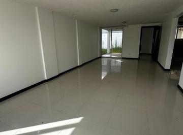 Casa de 4 habitaciones, Quito · Vendo Casa Independiente La Primavera