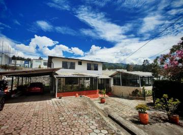 Casa de 5 habitaciones, Quito · Terreno de Venta con Casa Tipo Campestre, Sector Ontaneda Baja Conocoto
