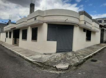Casa de 3 habitaciones, Quito · Casa Esquinera en Venta en El Sur de Quito