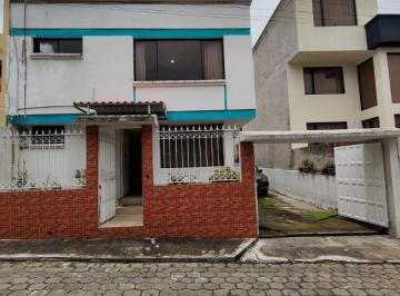 Casa de 7 habitaciones, Quito · Conjunto Empresa Electrica - Casa en Venta - Sector San Gabriel