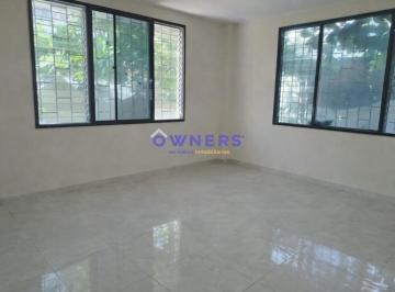 Casa · 419m² · 5 Habitaciones · 6 Estacionamientos · Venta Casa Urdesa - Conjunto Cerrado (Em)