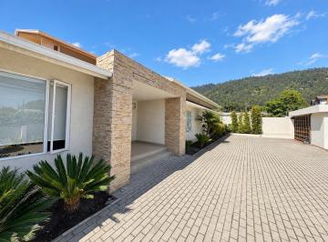 Casa · 584m² · 3 Habitaciones · Tanda - Rancho San Francisco 590 m² en Venta Casa Dos Plantas con Piscina