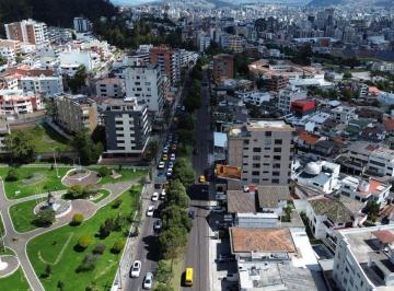 Suite de 1 habitación, Quito · Suite de 75 m² con 1 Dormitorio en Venta en El Batán
