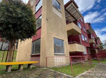 Casa de 3 habitaciones, Quito · Casa Remodelada a Estrenar con Parqueadero Propio
