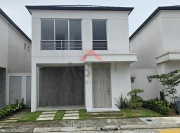 Casa de 3 habitaciones, Guayaquil · Se Vende Casa en Venta de Estreno Urbanizacion Milleniun Village