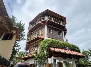 FACHADA HOSTAL · Se Vende Hostal de Oportunidad en Montañita, a Pasos del Mar