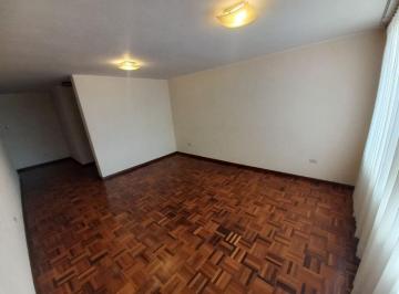 Departamento de 3 habitaciones, Quito · De Oportunidad Funcional Departamento a La Venta Sector El Pinar Alto, Area 147 m 2