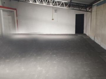 Bodega-Galpón , Quito · Bodega - Galpón de 210 m² con Luz Trifasica en Alquiler en Carcelén