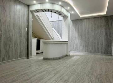 Casa de 5 habitaciones, Riobamba · Amplia Residencia de 380 m² - 5 Hab - Bar Privado - Cerca de La Unach
