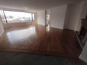 Departamento de 2 habitaciones, Quito · Venta de Departamento Grande con 2 Habitaciones en Granda Centeno Sector Centro Norte. Quito