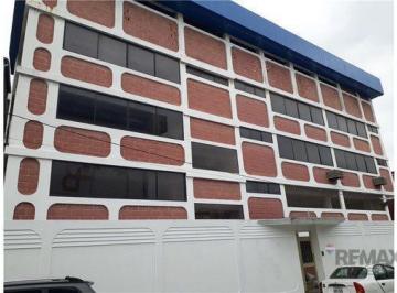 Edificio-Hotel-Fabrica · 2139m² · 22 Estacionamientos · Venta Edificio en Bellavista Baja