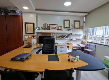 Oficina comercial , Quito · Oficina Amoblada 46 m² | Naciones Unidas E Iñaquito | Parqueadero | $55.000 | Crédito