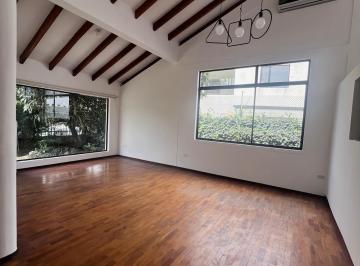 Oficina comercial · 385m² · Cumbaya - Primavera 2 Renta Casa Habilitada Para Oficinas o Consultorios (Cr)