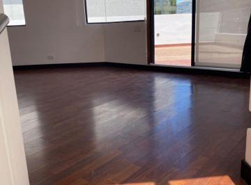 Casa de 3 habitaciones, Quito · Vendo Casa Nueva con Vista, Cerca de Centros Comerciales con Terraza, Sector Bellavista Bajo