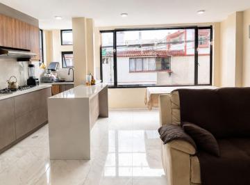 Casa · 180m² · 3 Habitaciones · Casa en Venta en Cayambe con Local Comercial Rentado