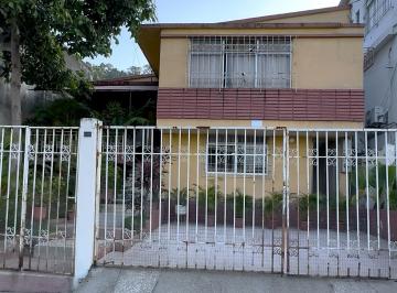 Departamento de 1 habitación, Guayaquil · Departamento Estudiantil o Para Pareja, Cdla. "El Paraíso"
