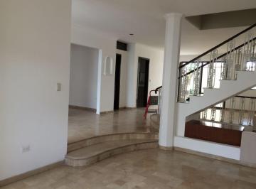 Casa de 4 habitaciones, Guayaquil · Colinas de Los Ceibos, Linda Casa en Alquiler